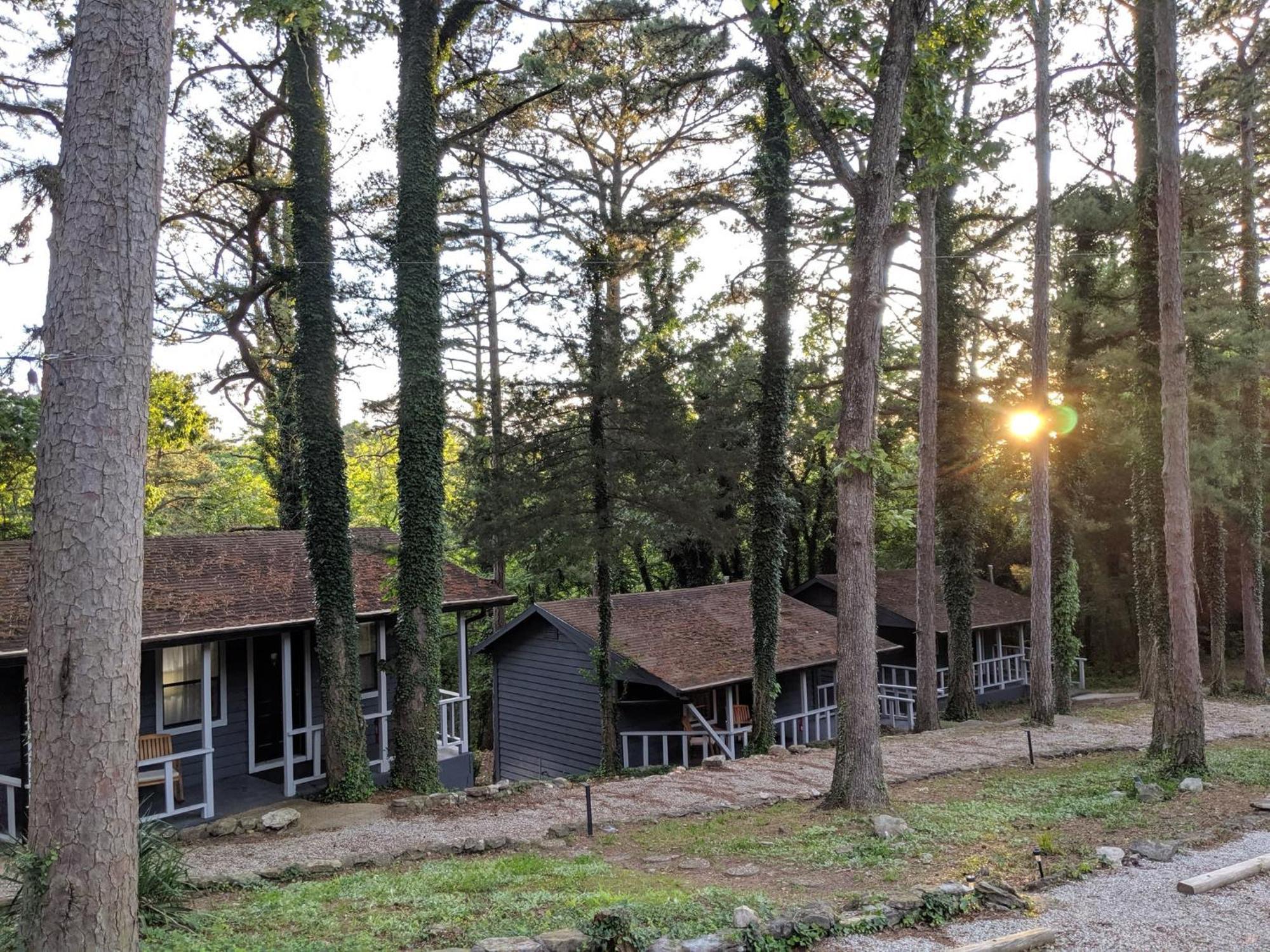 Adventure Cabin 5 - King W Private Hot Tub Βίλα Eureka Springs Εξωτερικό φωτογραφία