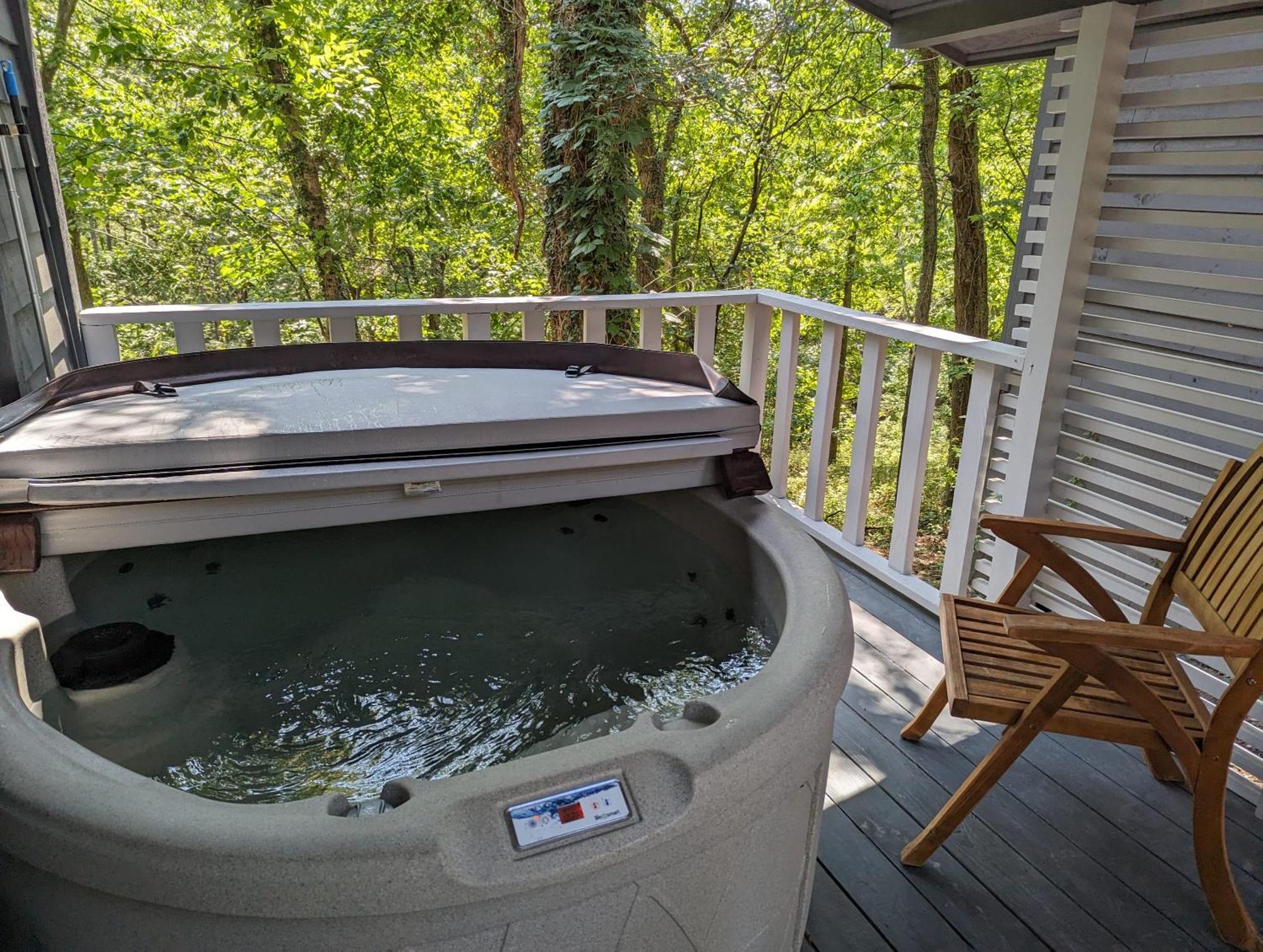 Adventure Cabin 5 - King W Private Hot Tub Βίλα Eureka Springs Εξωτερικό φωτογραφία